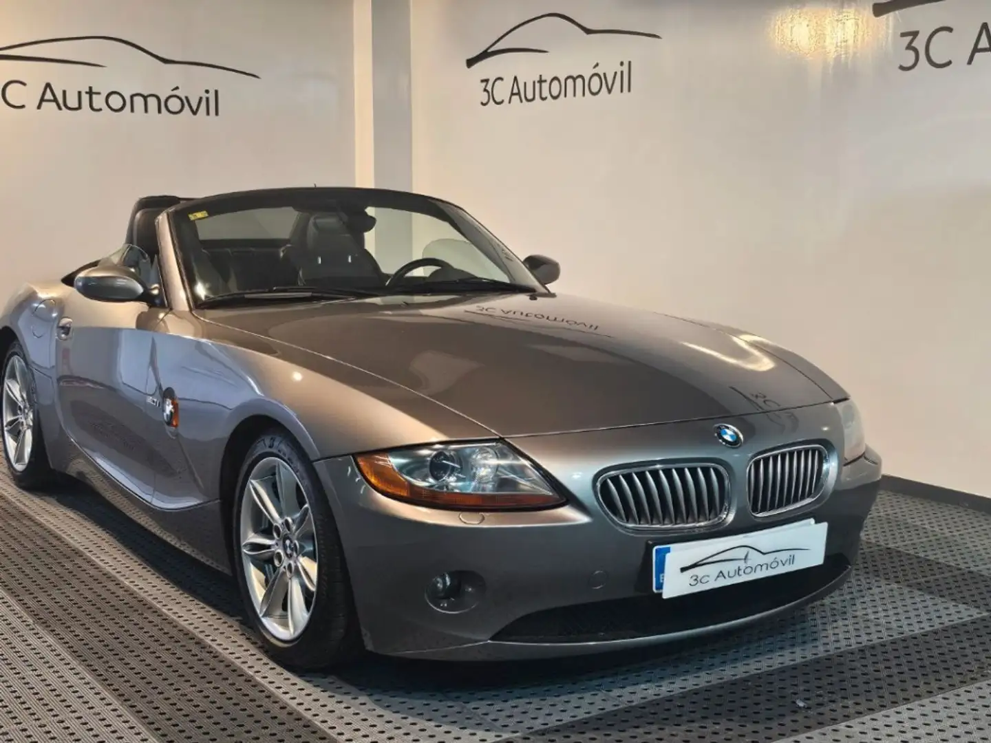 BMW Z4 3.0i Marrón - 1