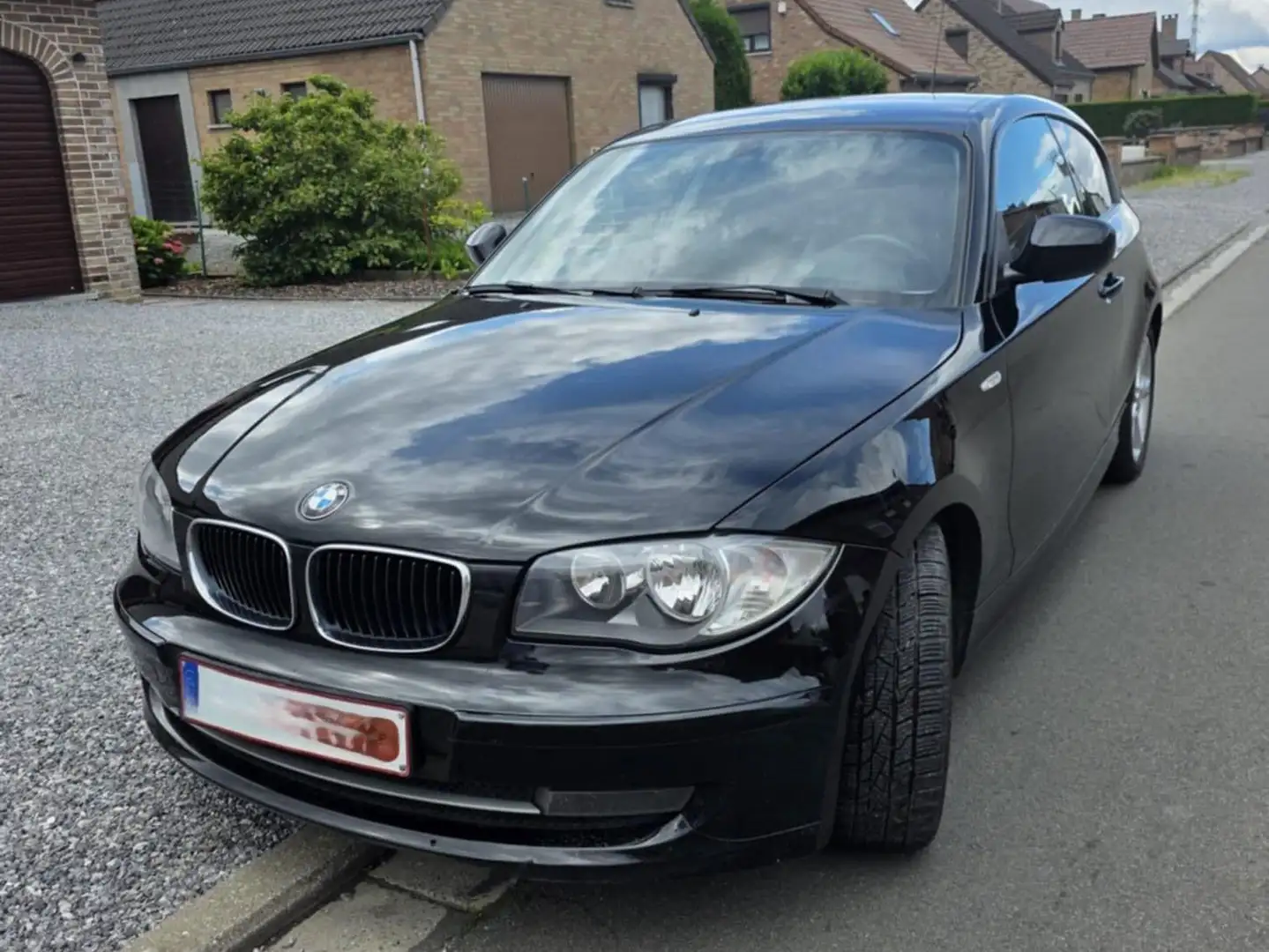 BMW 116 116 d Noir - 1