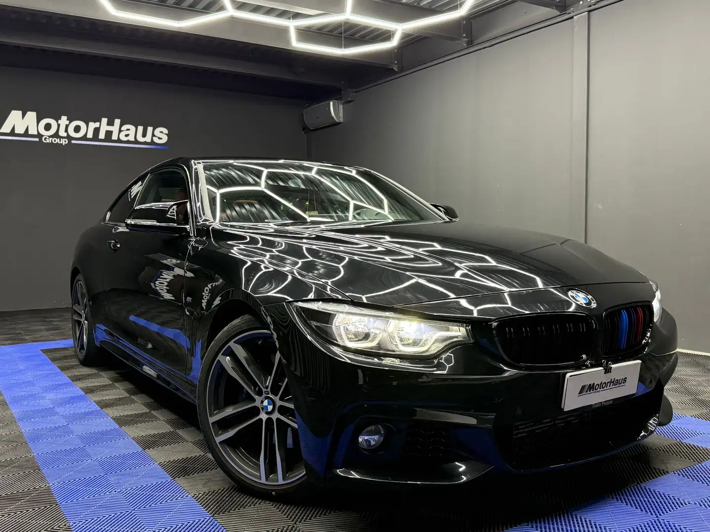 BMW 420 d Coupe Msport auto Zwart - 1