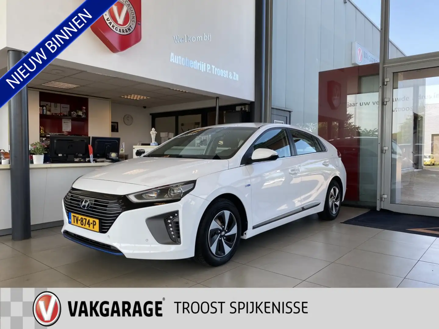 Hyundai IONIQ 1.6 GDi Comfort,Automaat,Navigatie,Achteruitrijcam Wit - 1