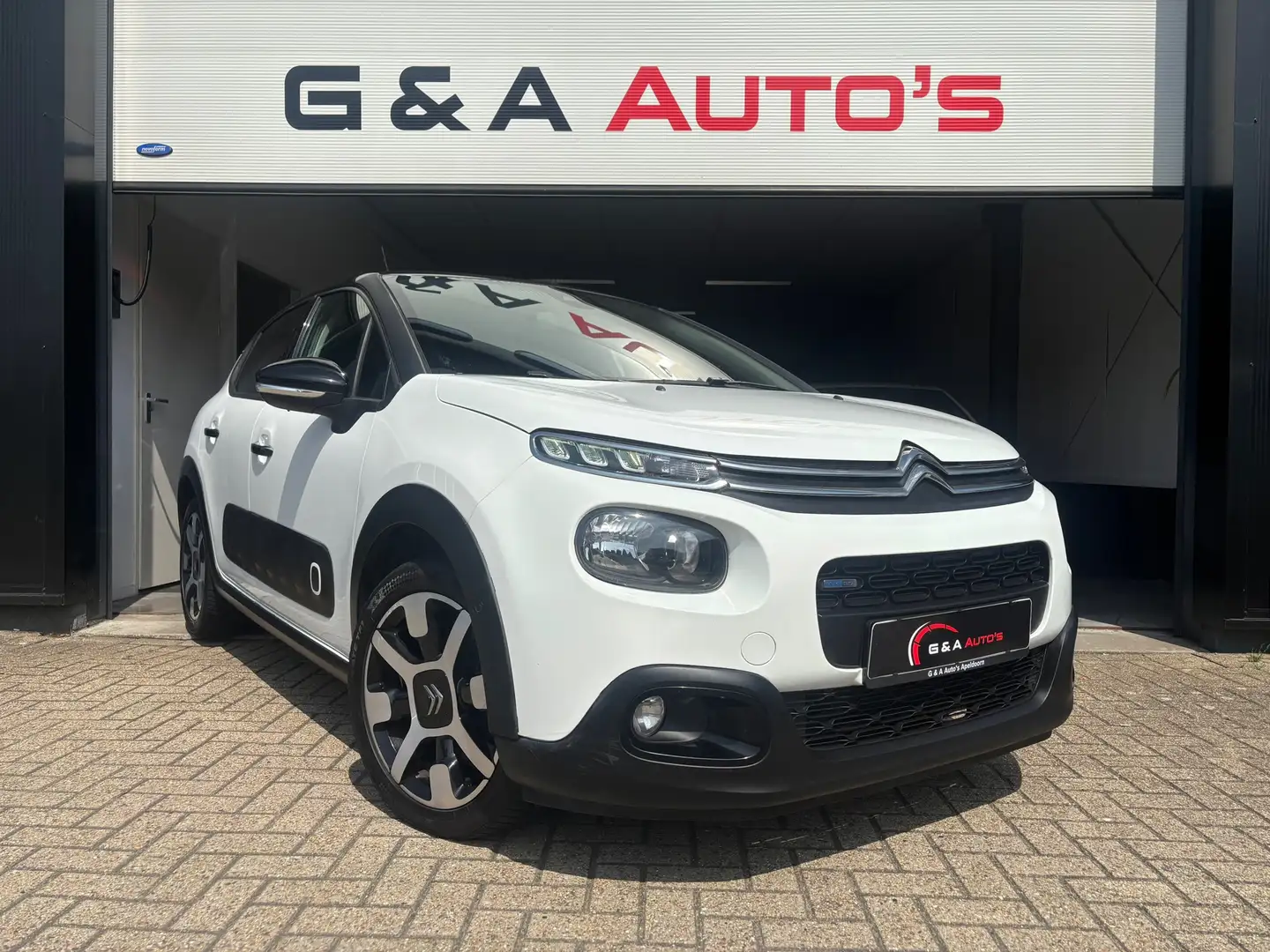 Citroen C3 1.2 S&S 110PK / Airco / AppleCarplay / Camera / Ke Weiß - 2