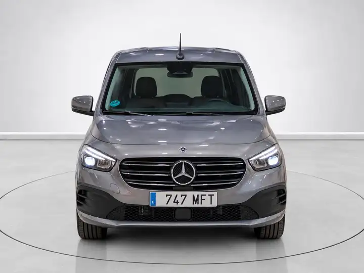 Mercedes-Benz Clase C 2023, foto 7