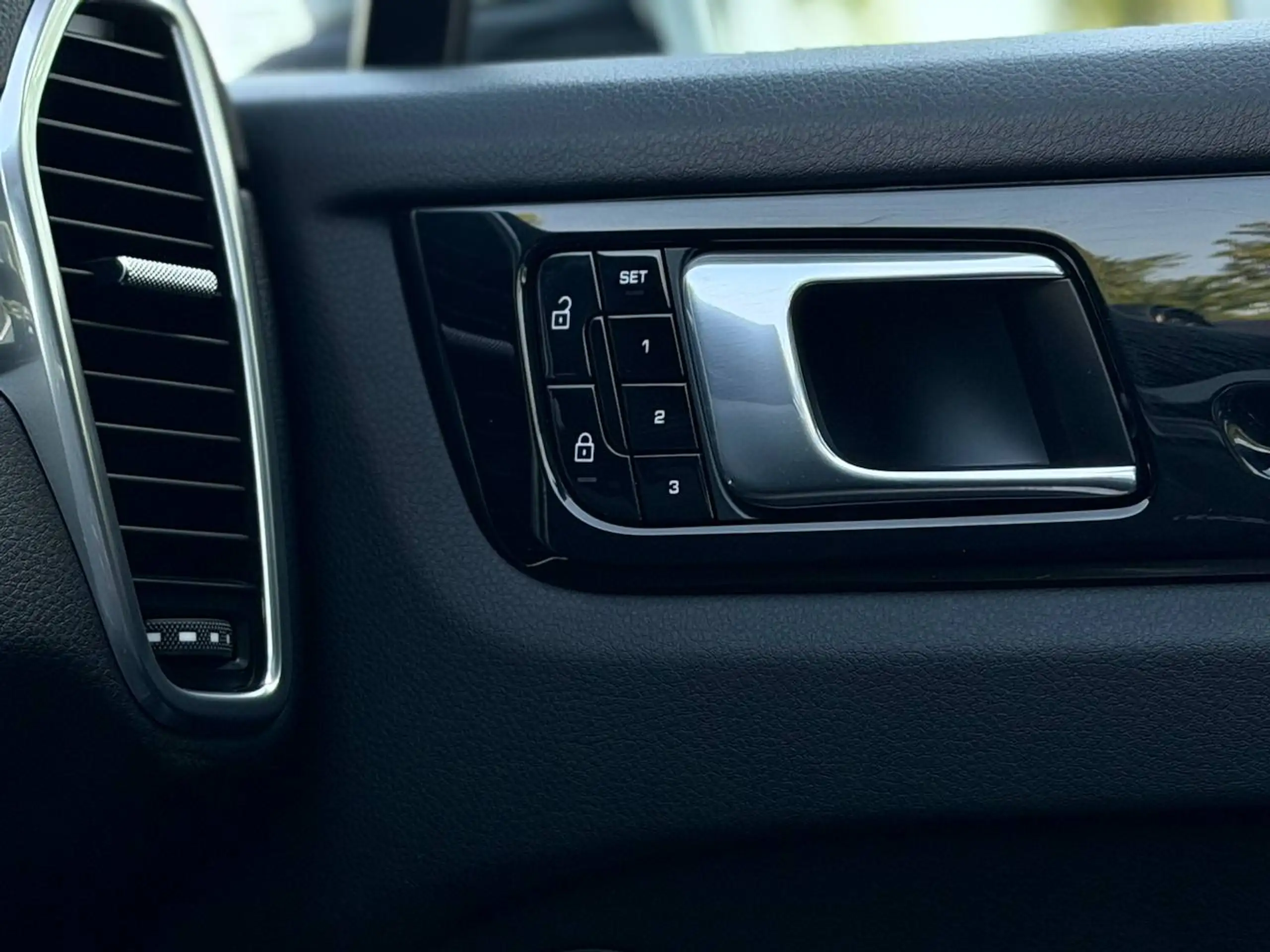 Porsche Cayenne COUPE PHEV PANO BOSE SPORT CHRONO 360° CAM — 13/22