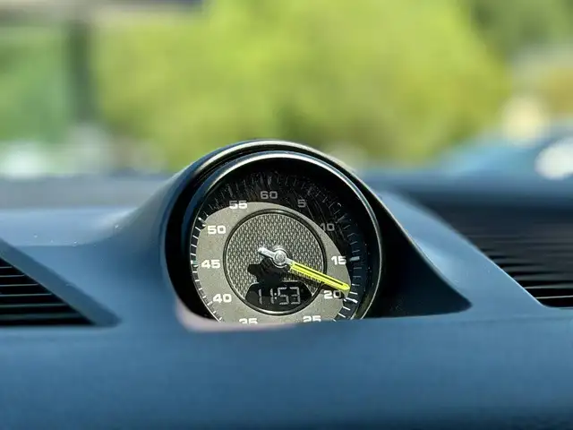 Porsche Cayenne view 12