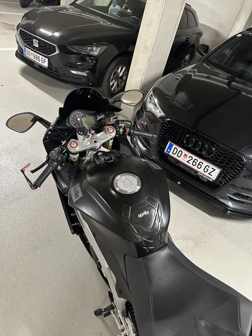 Aprilia RSV4 Noir - 2
