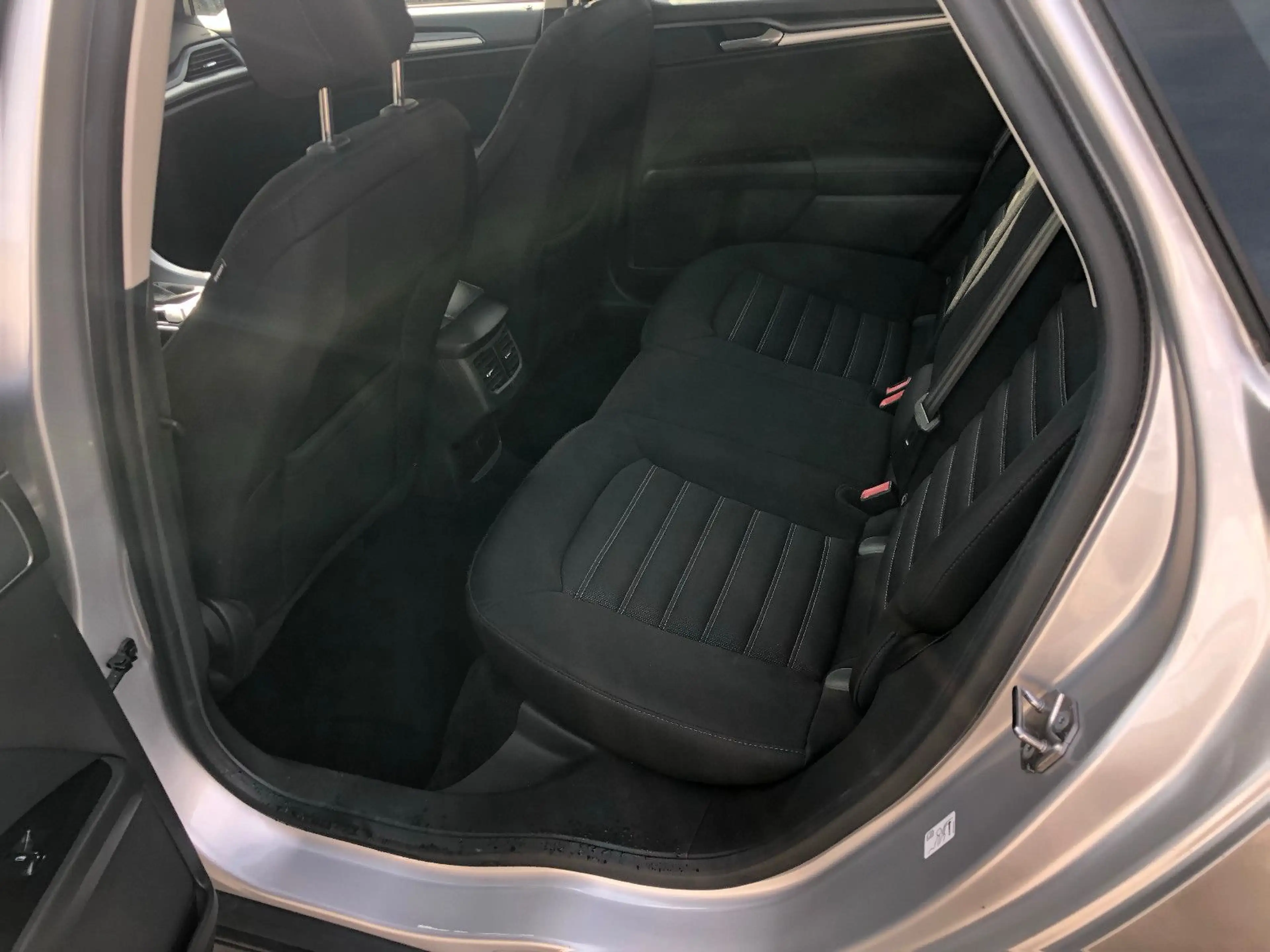Ford Mondeo Turnier Business Edition-1Hd-Wi+So-Euro6- — photo 36