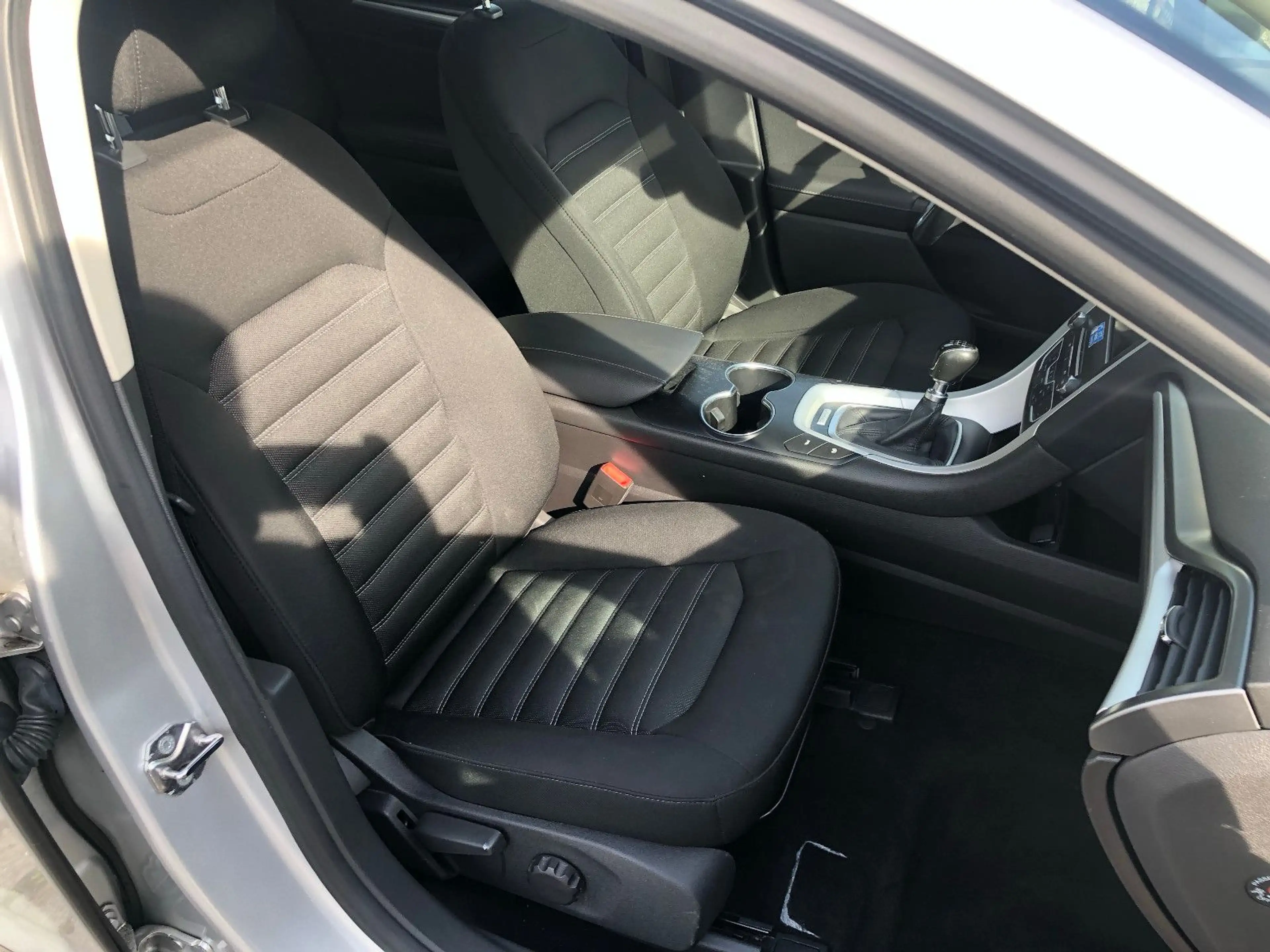 Ford Mondeo Turnier Business Edition-1Hd-Wi+So-Euro6- — photo 45
