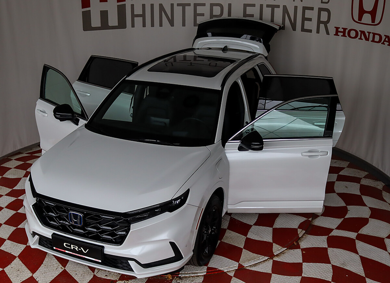 Honda CR-V 2,0 i-MMD e:PHEV 2WD Advance Tech Aut. — photo 8
