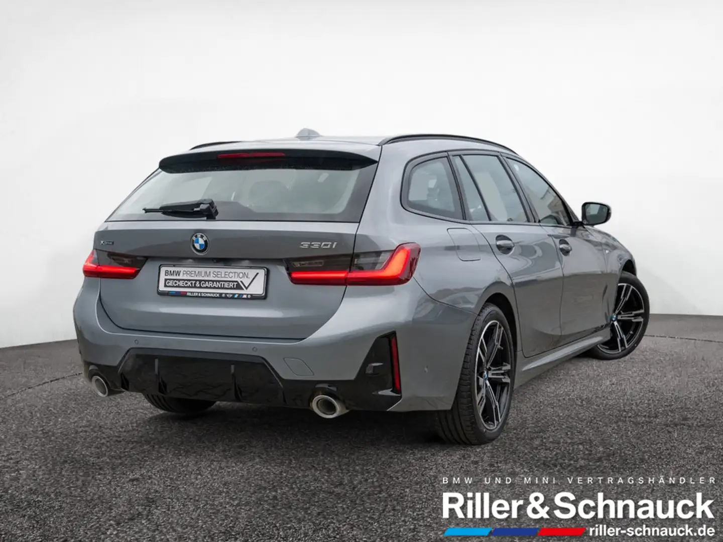 BMW 330 i Touring xDrive M Sport ACC+KAM+LED+HIFI Grau - 2