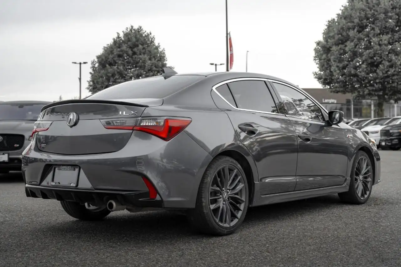 Acura ILX снимка Acura ILX