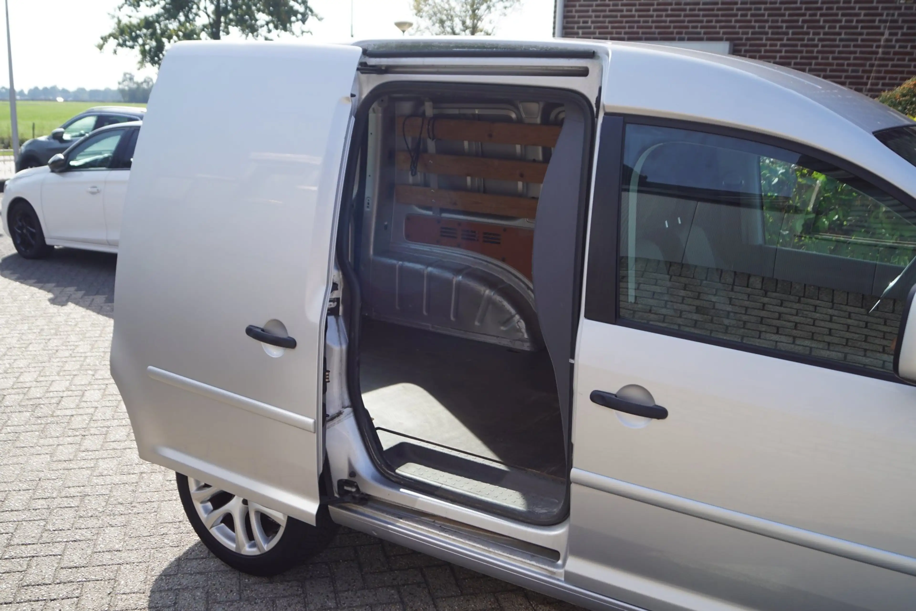 Volkswagen Caddy 1.6 TDI Navi Airco Elektrische Ramen en Spiegels C — photo 28