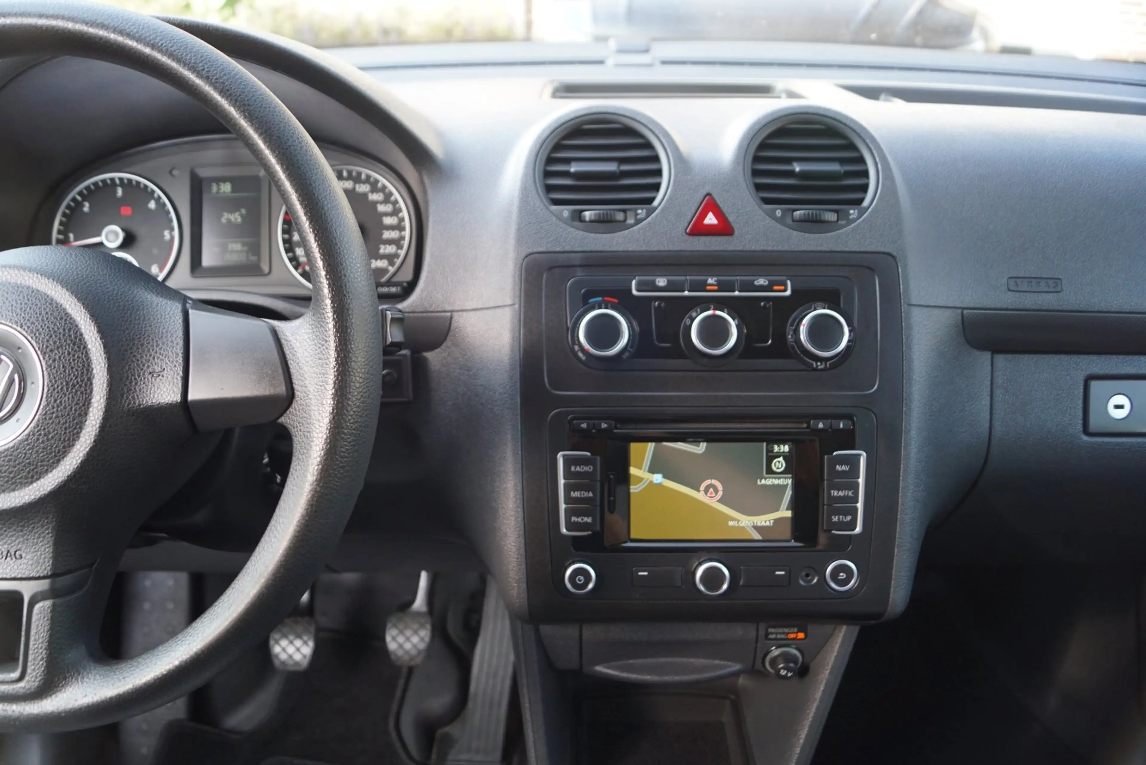 Volkswagen Caddy 1.6 TDI Navi Airco Elektrische Ramen en Spiegels C — photo 8