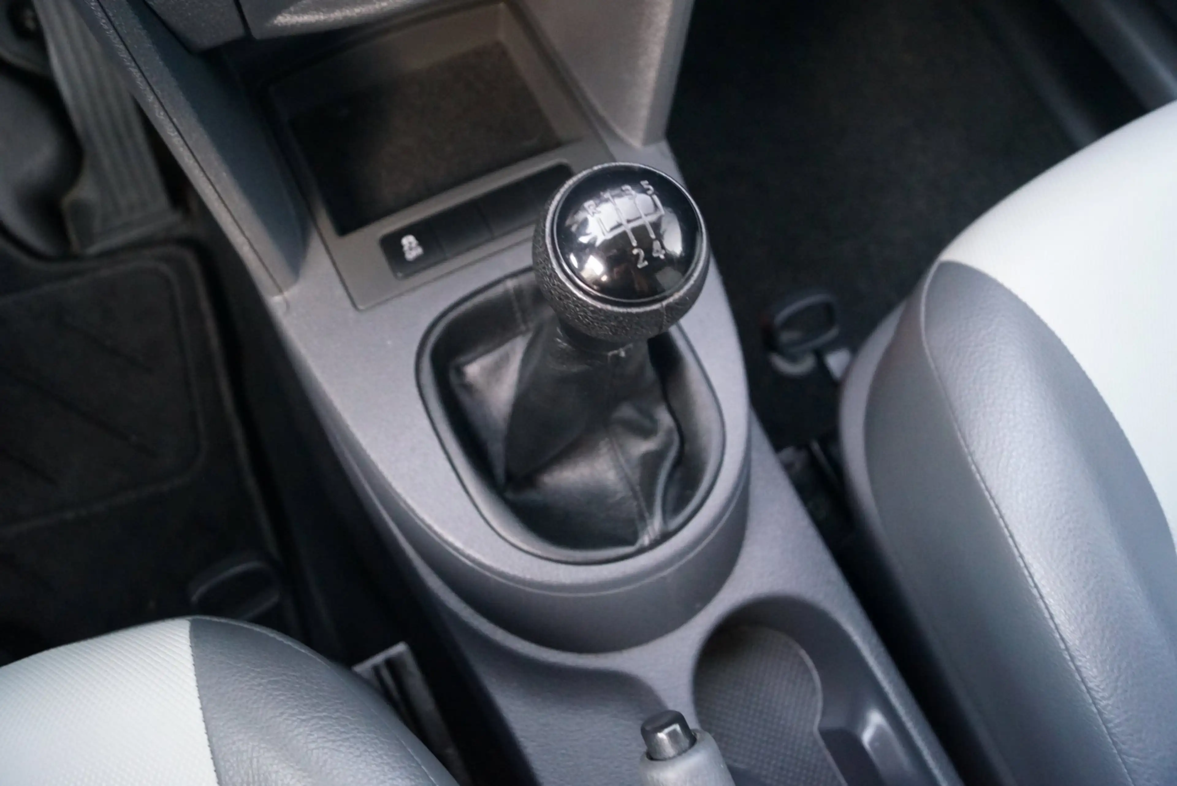 Volkswagen Caddy 1.6 TDI Navi Airco Elektrische Ramen en Spiegels C — photo 15