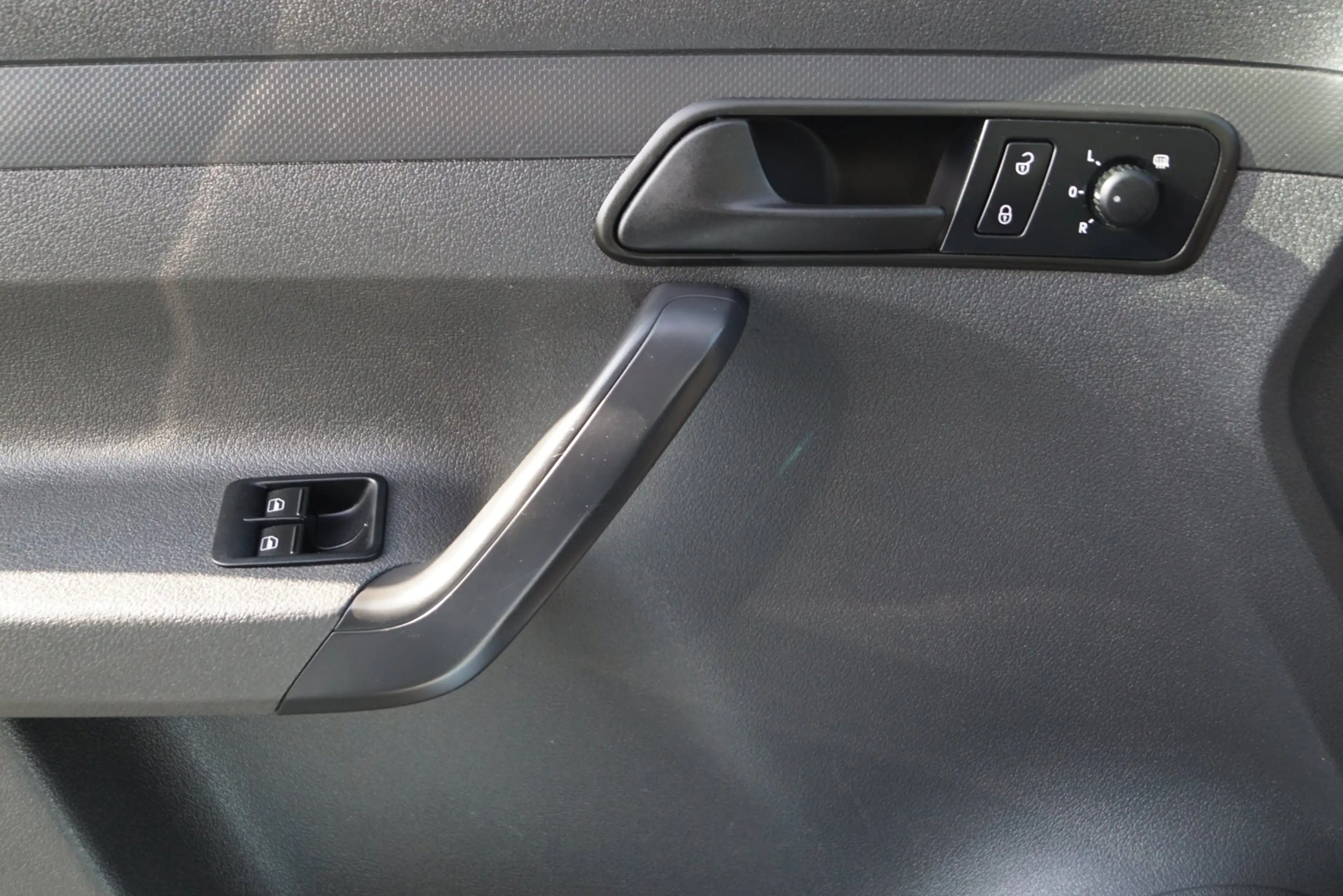 Volkswagen Caddy 1.6 TDI Navi Airco Elektrische Ramen en Spiegels C — photo 18