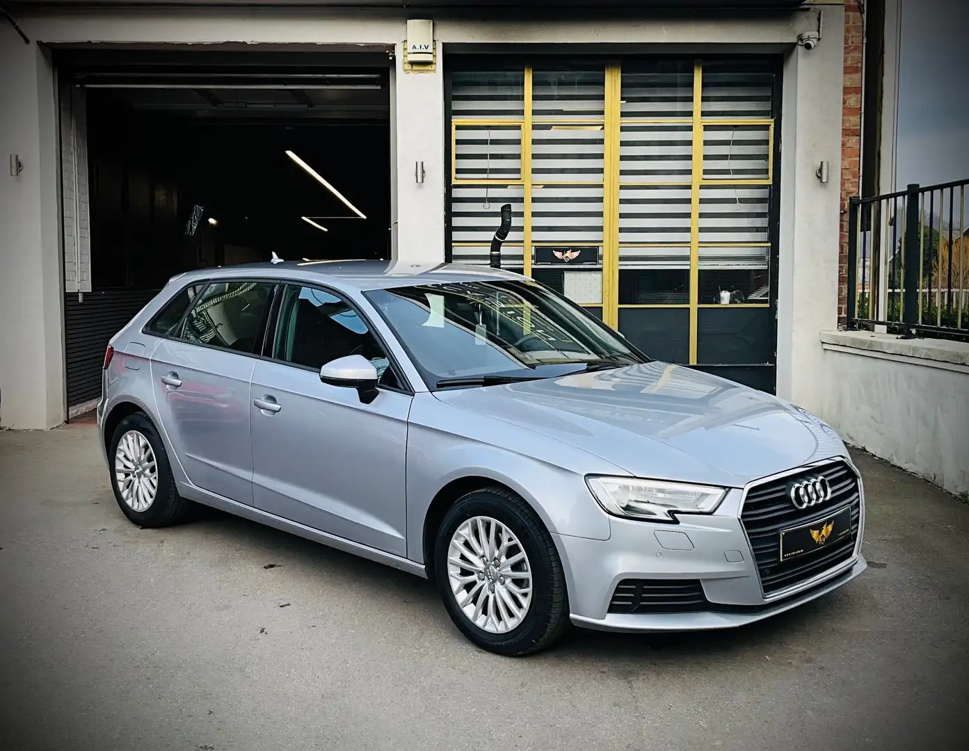 Audi A3 A3 Sportback 1.0 TFSI Design Argent - 1