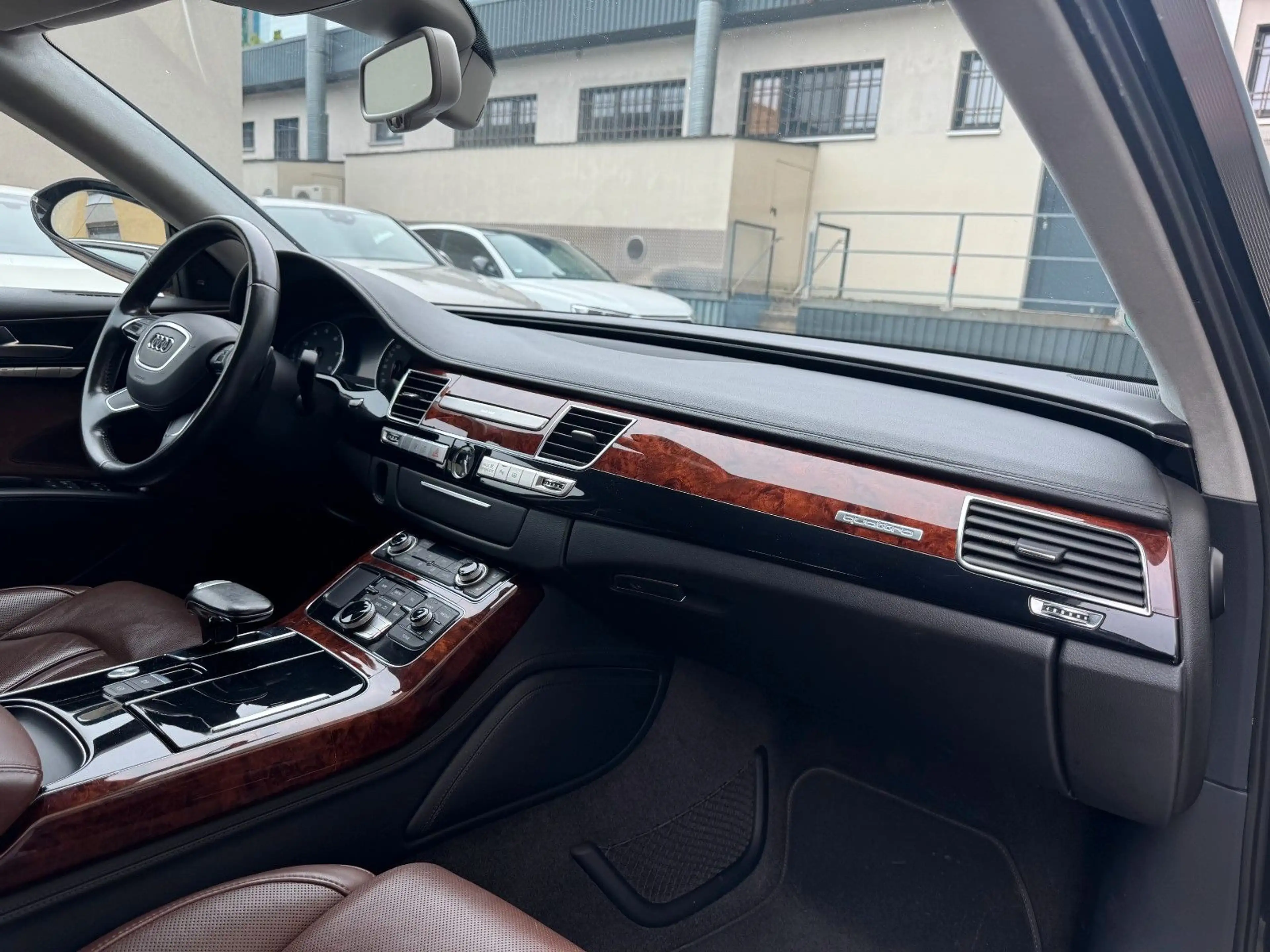 Audi A8 4.2 FSI quattro MASSAGE NACHTSICHT BOSE STDHZ — photo 10