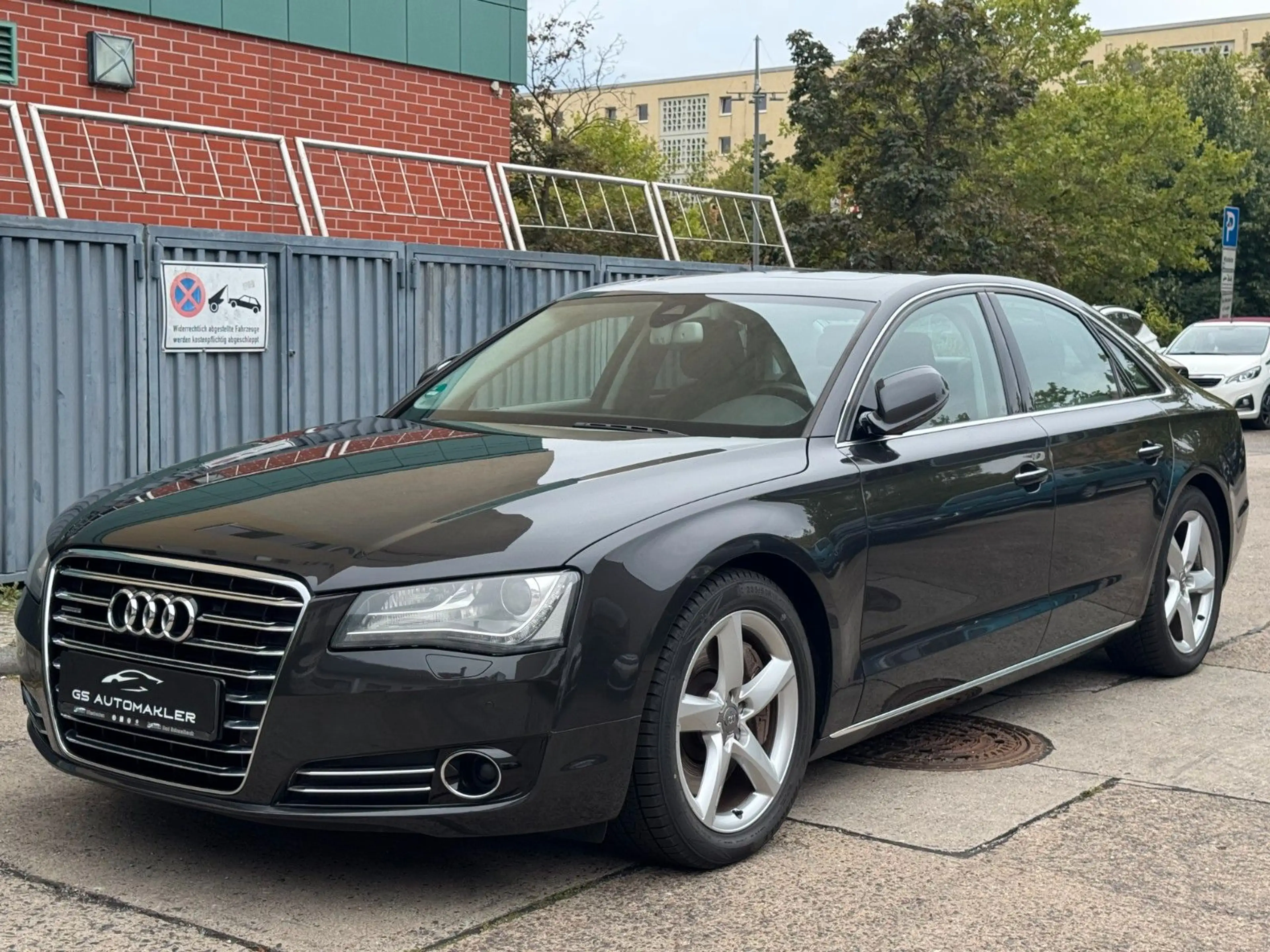 Audi A8 4.2 FSI quattro MASSAGE NACHTSICHT BOSE STDHZ — photo 2