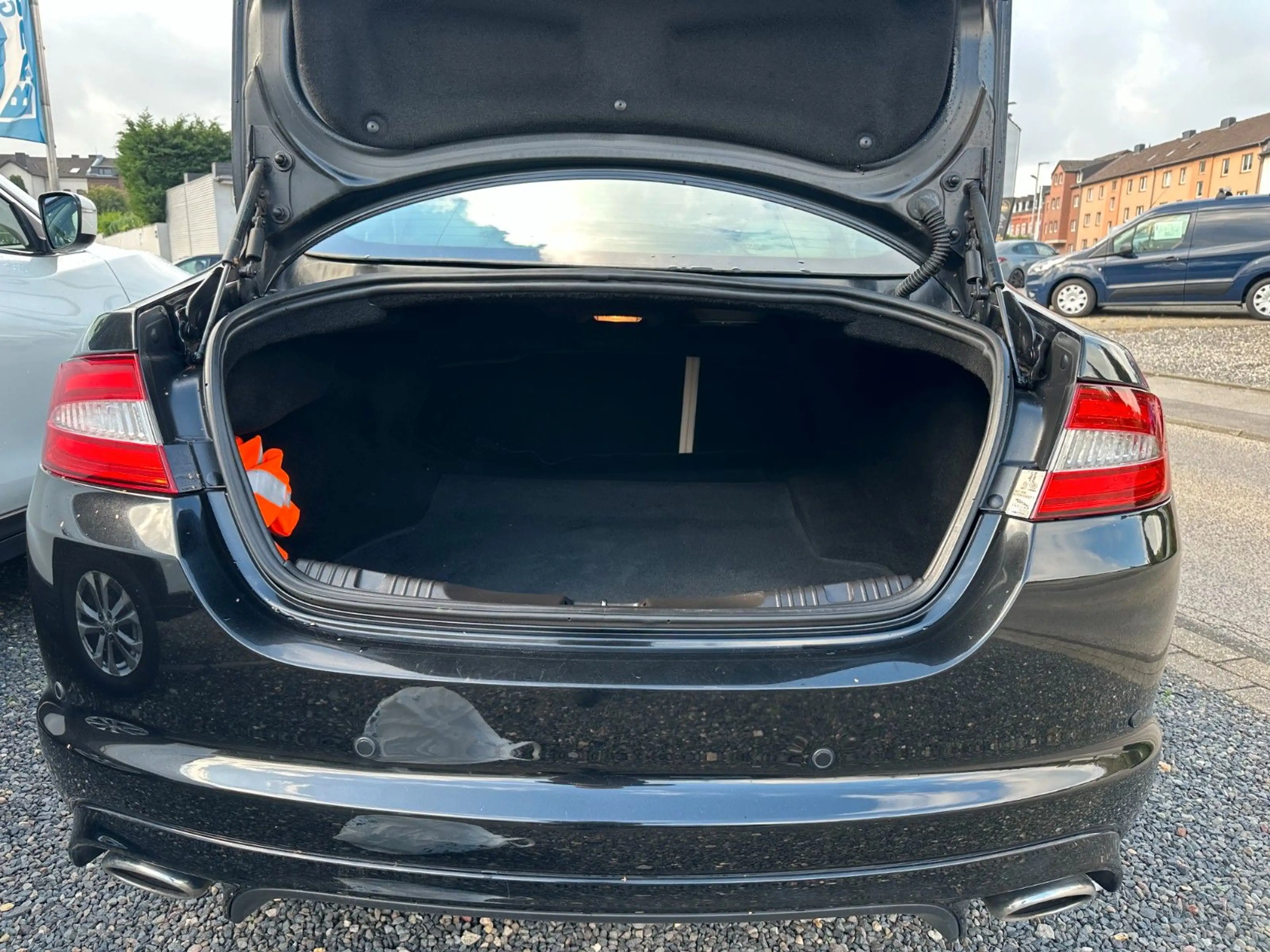 Jaguar XF 3.0 L V6 Diesel S — photo 7