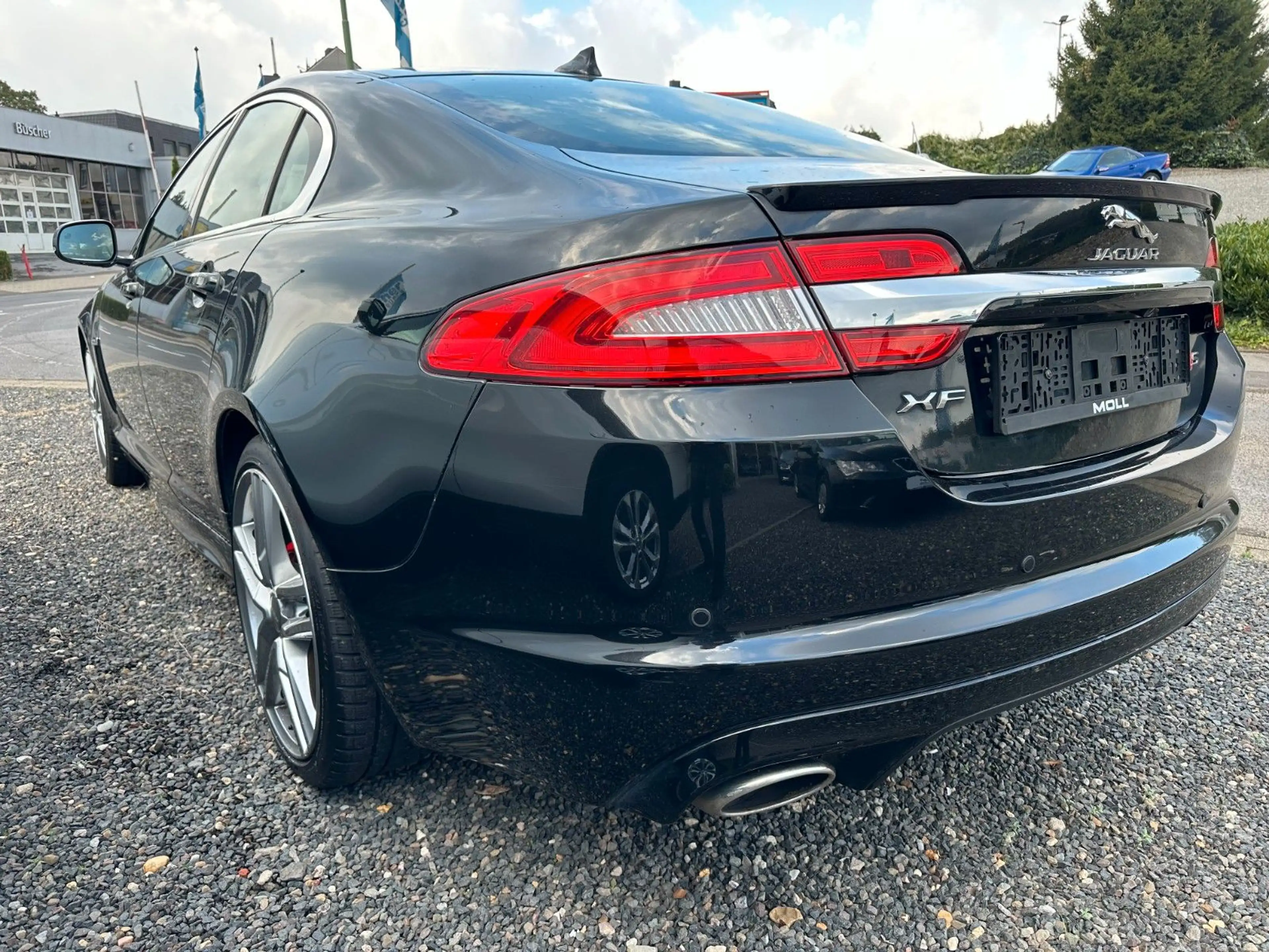 Jaguar XF 3.0 L V6 Diesel S — photo 4