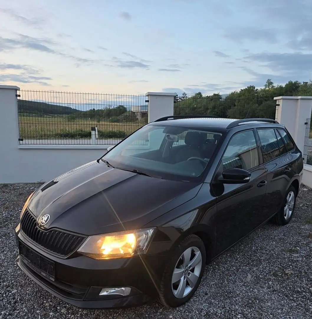 Skoda Fabia Fabia Combi 25 1,0 Schwarz - 1