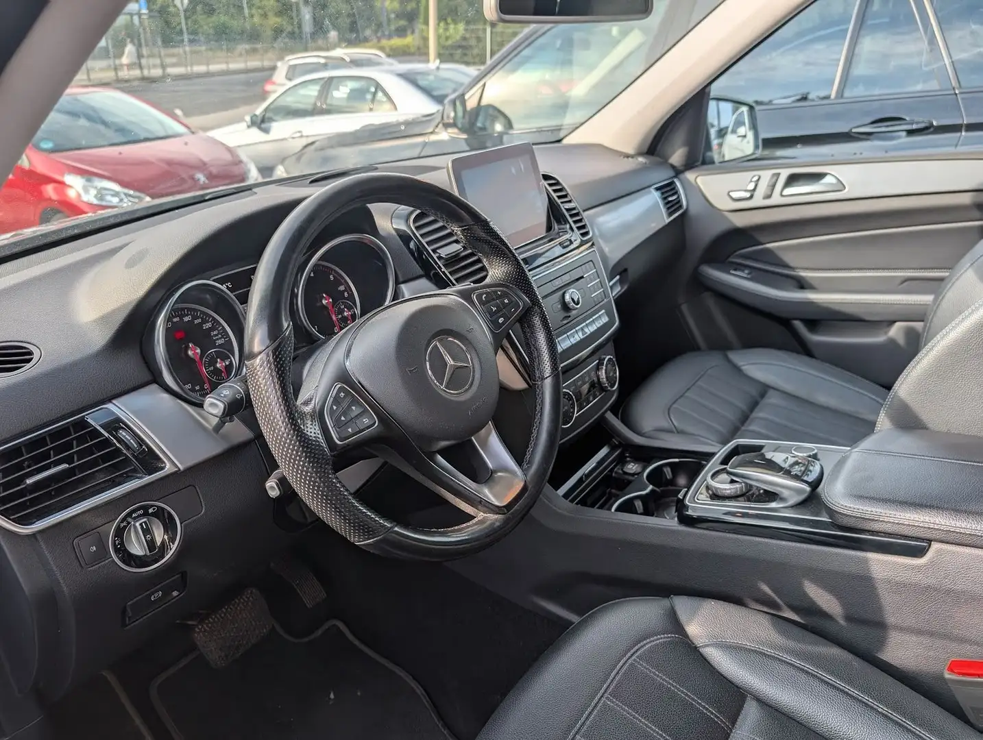 Mercedes-Benz GLE 250 d AMG Line. LED. AHK. Sitzh. Navi. BT. Сірий - 2