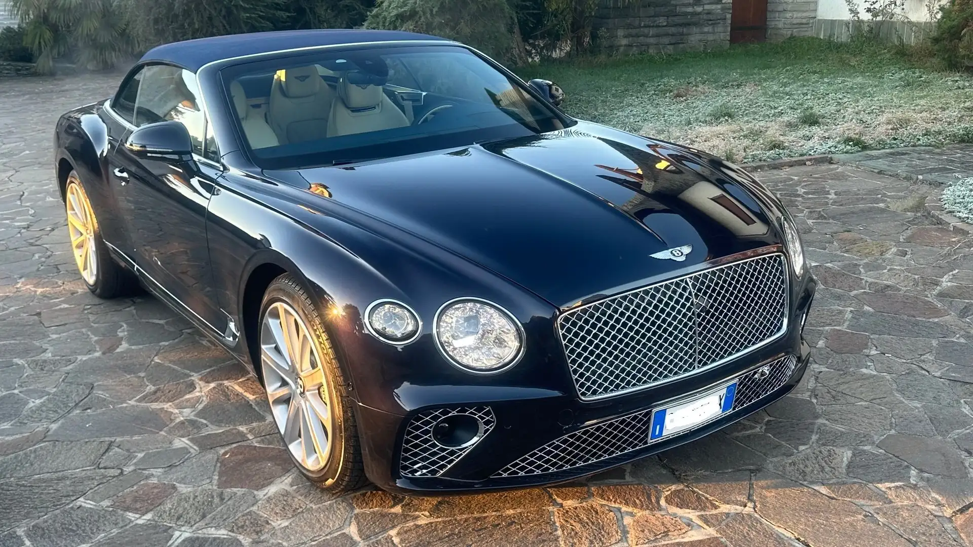 Bentley Continental GTC Continental GTC III GTC 6.0 W12  km 6100 Bleu - 1