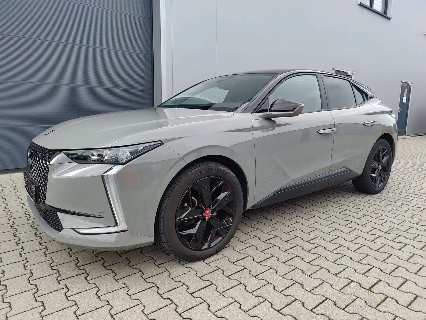 DS Automobiles DS 4 DS 4 Performance Line Grau - 1