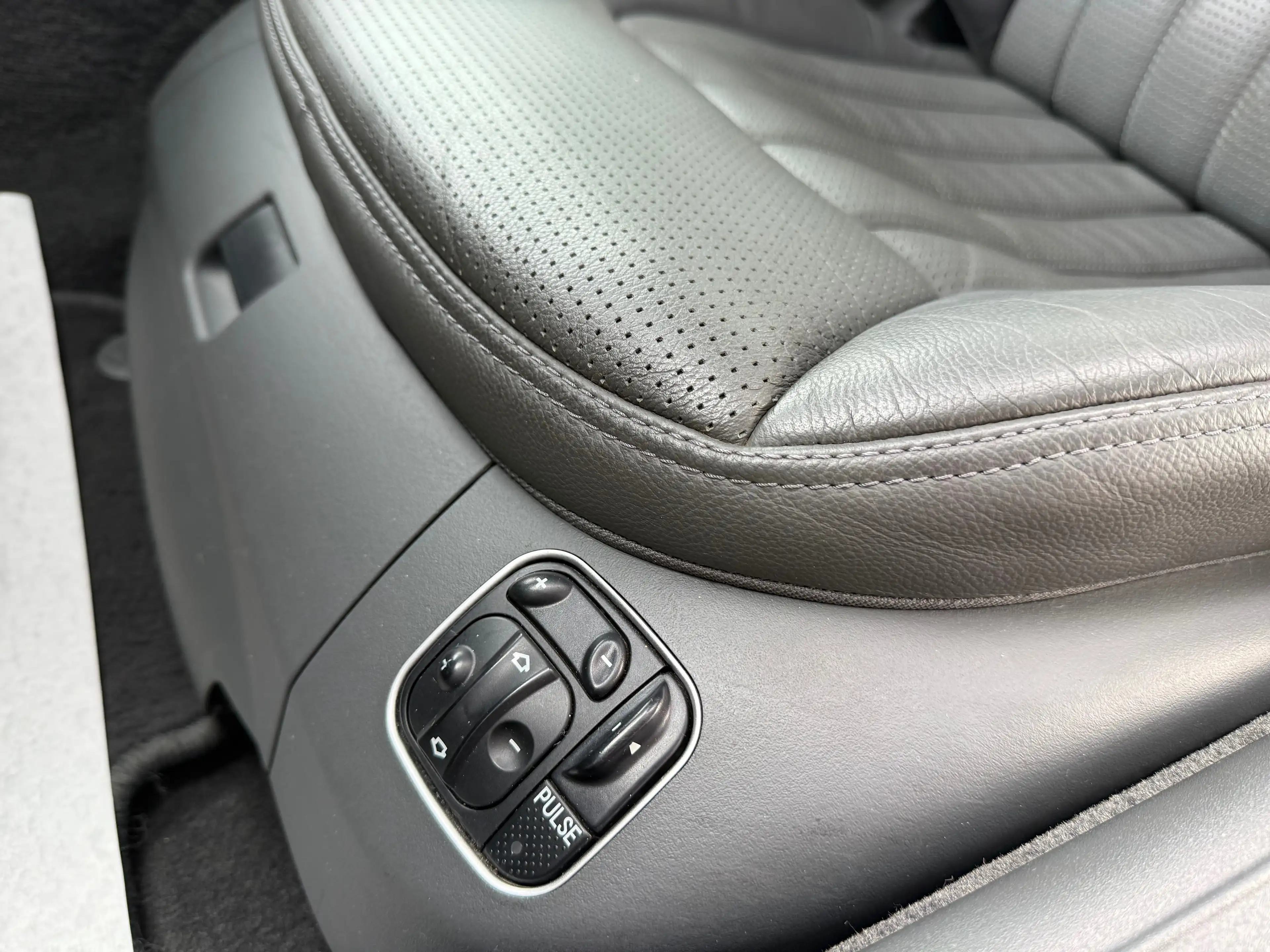Mercedes-Benz SL 55 AMG SL 55 AMG PERFEKT!!! — photo 15