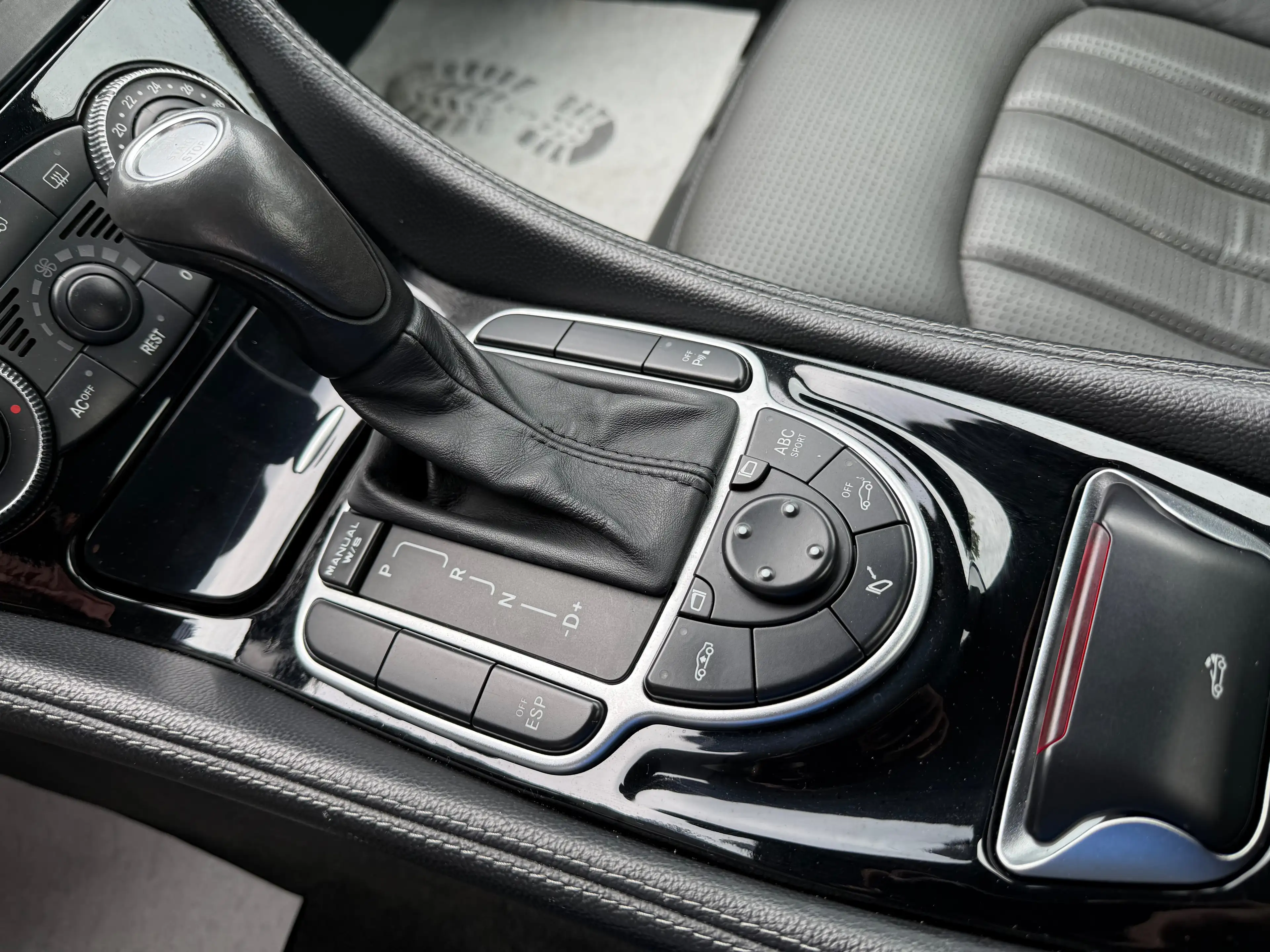 Mercedes-Benz SL 55 AMG SL 55 AMG PERFEKT!!! — photo 17