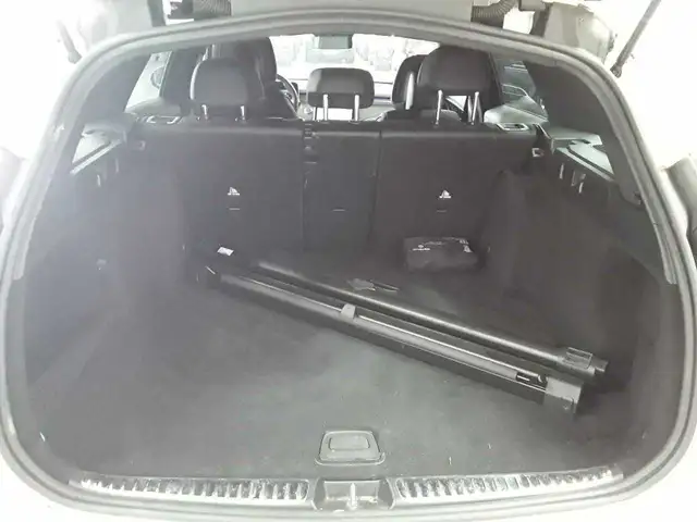 Mercedes-Benz C-Class view 15