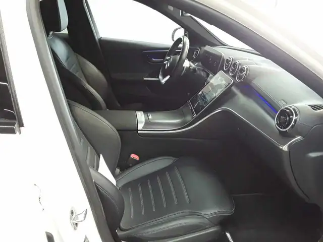 Mercedes-Benz C-Class view 8