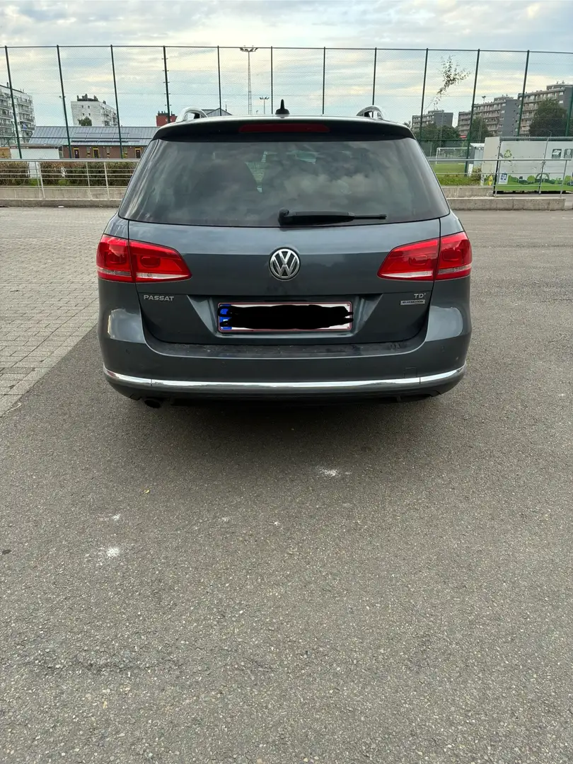 Volkswagen Passat Variant SW 1.6 CR TDi BlueMotion E5B Bleu - 1