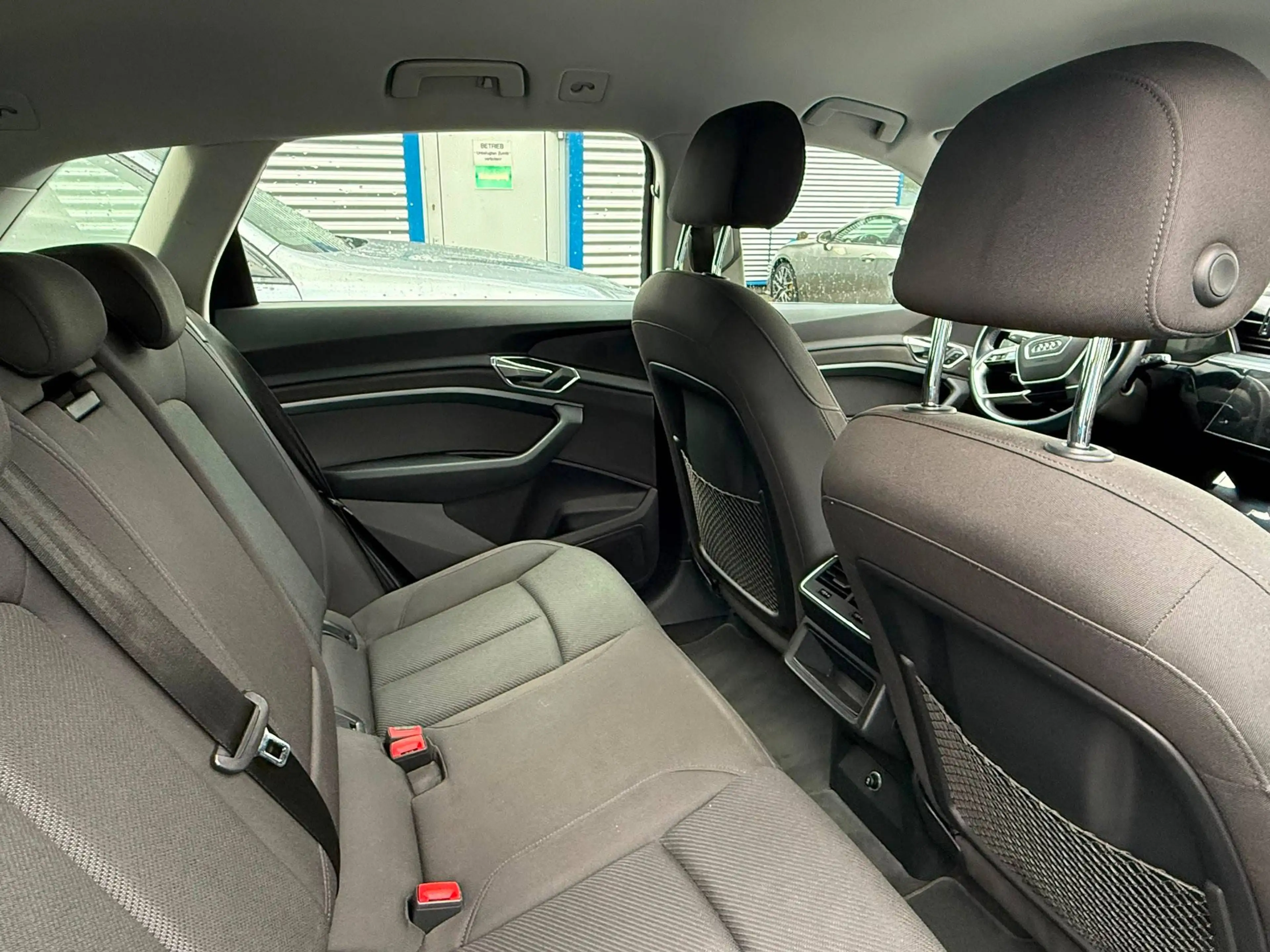 Audi e-tron 50 quattro, 71 KWH, SOH 90,7%, Navi — photo 9