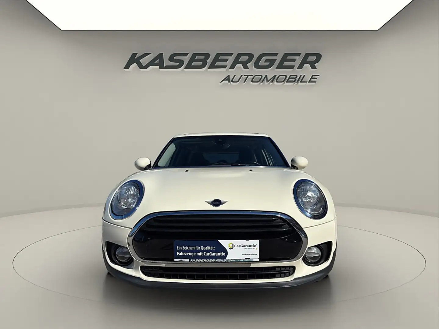MINI Cooper D Clubman MINI Clubman Cooper D Aut. Weiß - 2