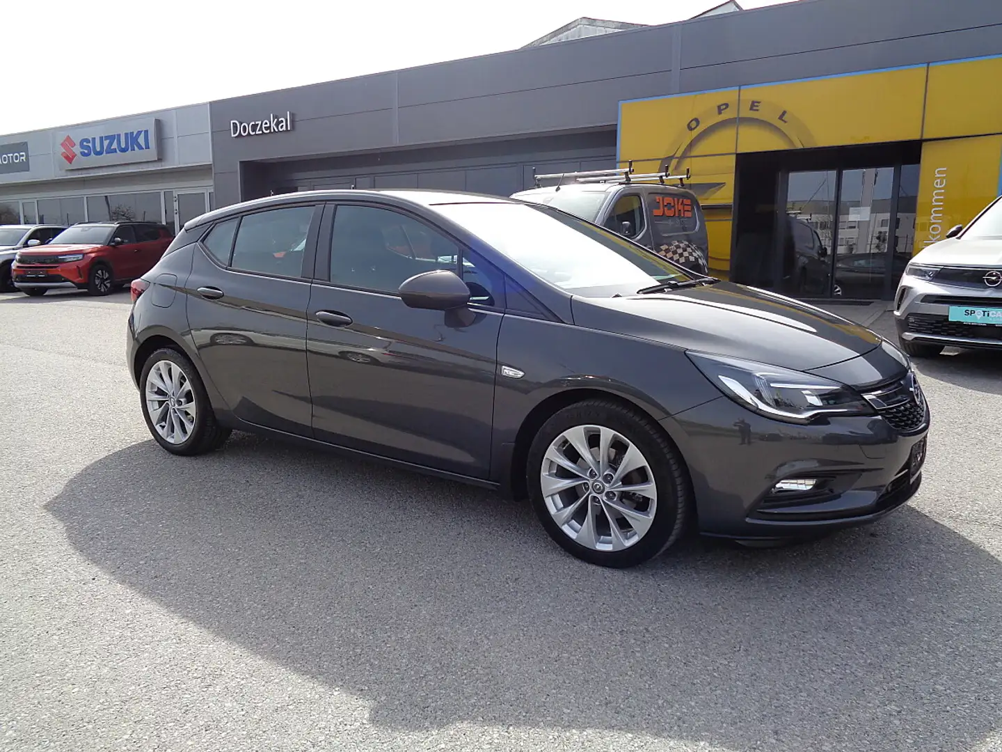 Opel Astra 1,4 Turbo Ecotec Direct Injection Edition Start... Grau - 2