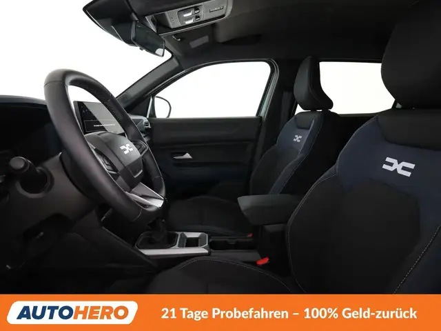 Renault Duster view 10