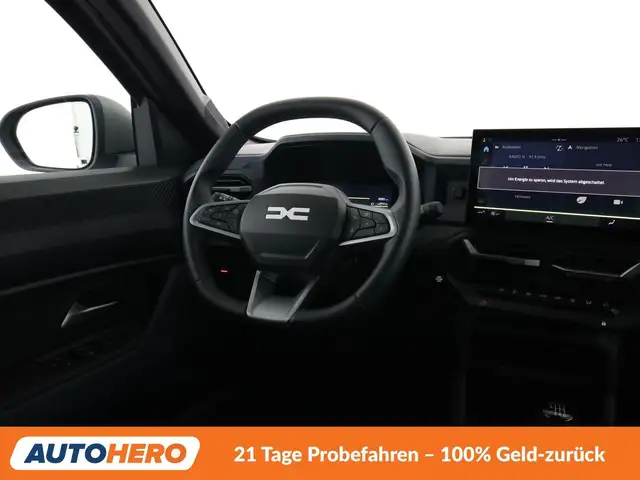 Renault Duster view 13