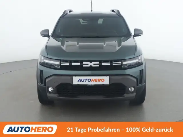 Renault Duster view 9