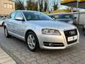 Audi A3 Sportback 1.6 TDI Attraction Silber - thumbnail 3