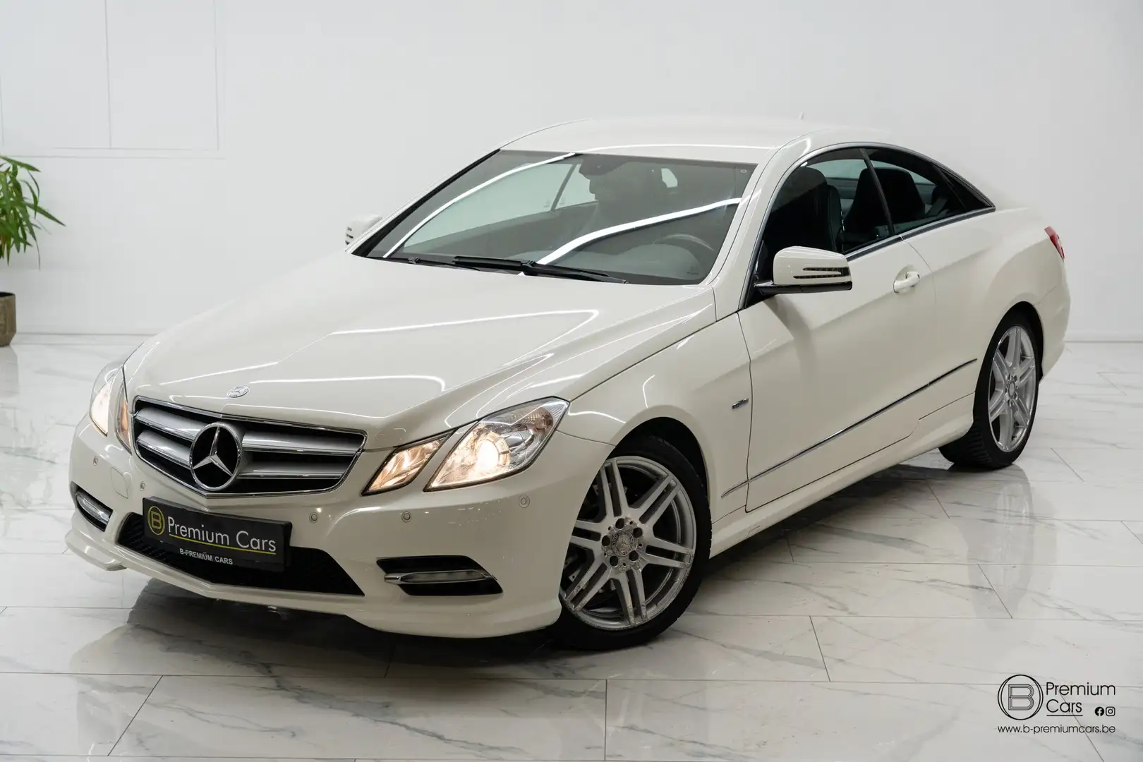 Mercedes-Benz E 220 CDI DPF Coupe 7G AMG Line! Facelift! Topper! Blanc - 2