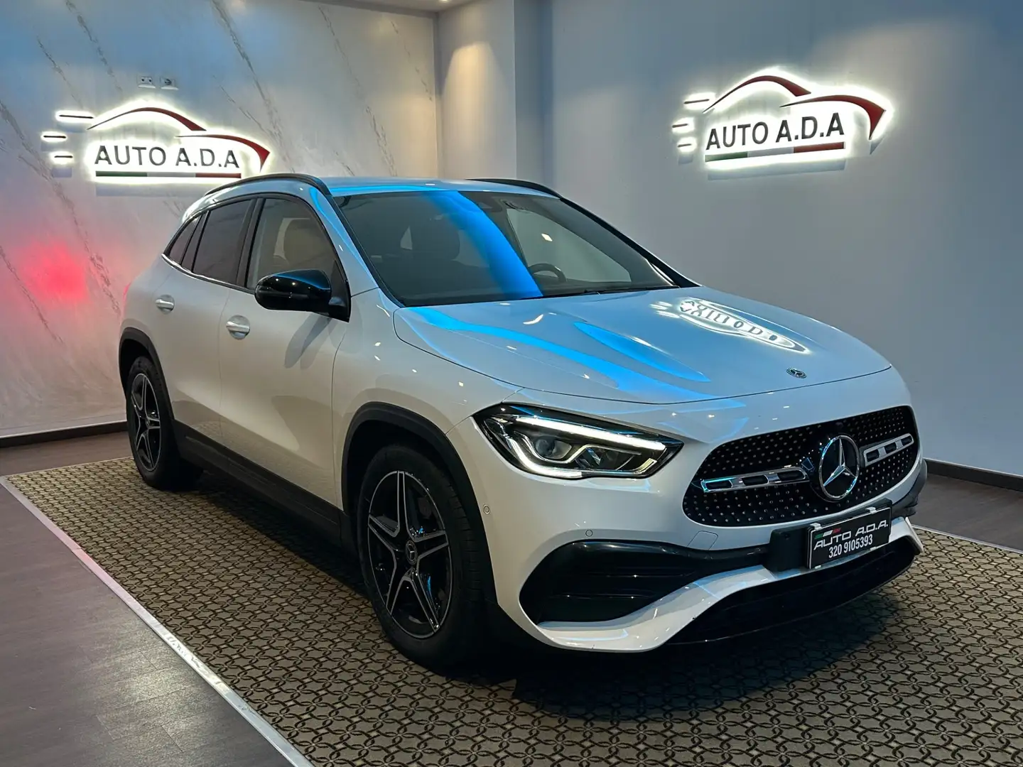 Mercedes-Benz GLA 180 GLA 180 d Automatic Premium Bianco - 2