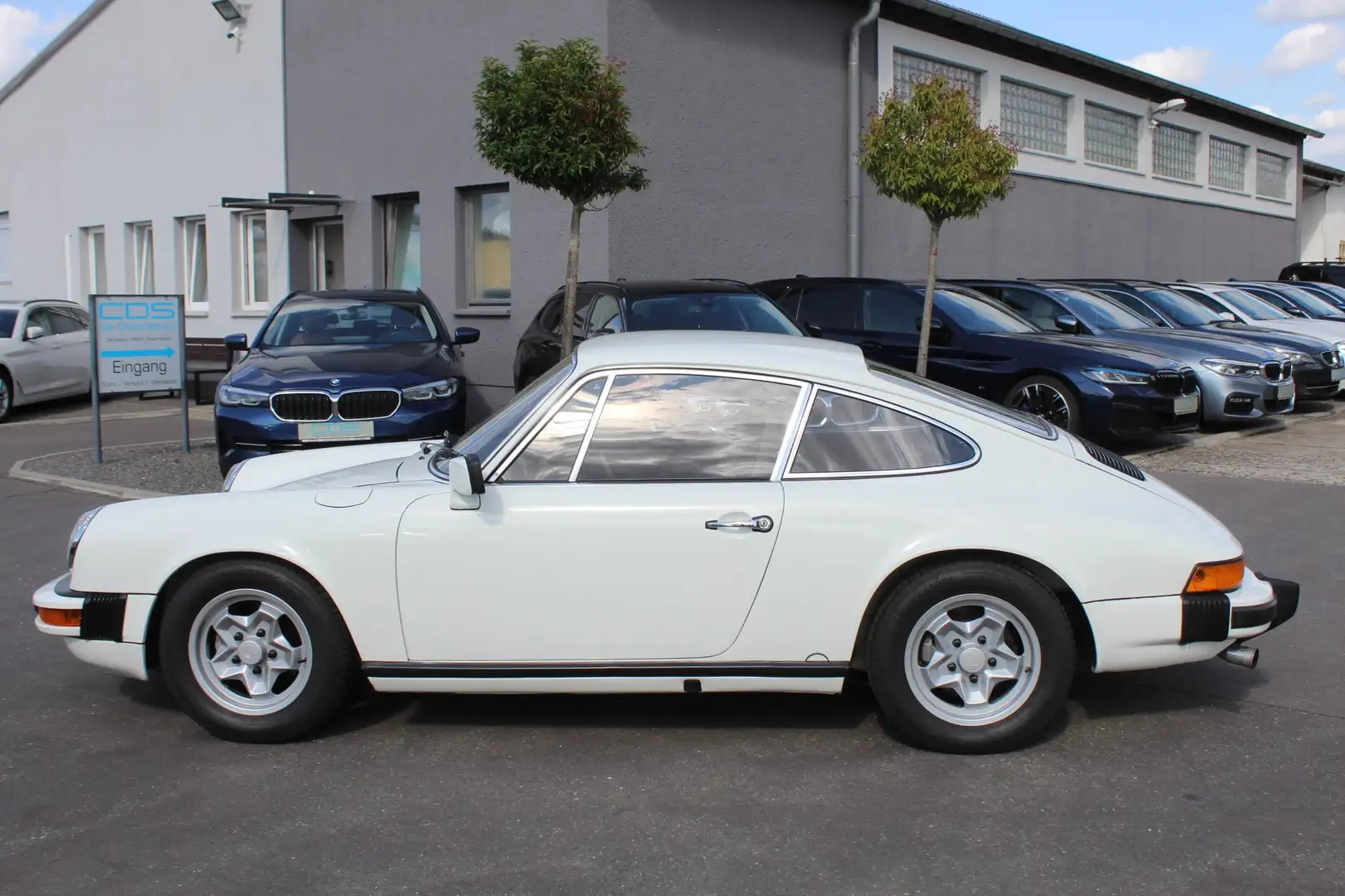 Porsche 911 Coupé Small Body +Vollrestauriert 6TKM+DEKRA 1- Weiß - 1
