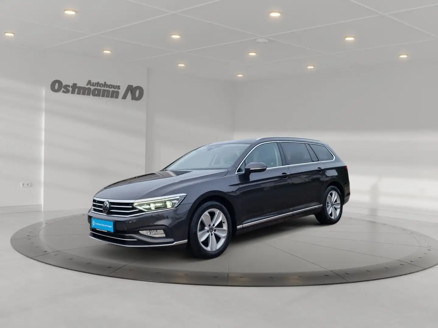 Volkswagen Passat Variant 2.0 TDI 4Motion BMT Elegance ACC Grau - 2