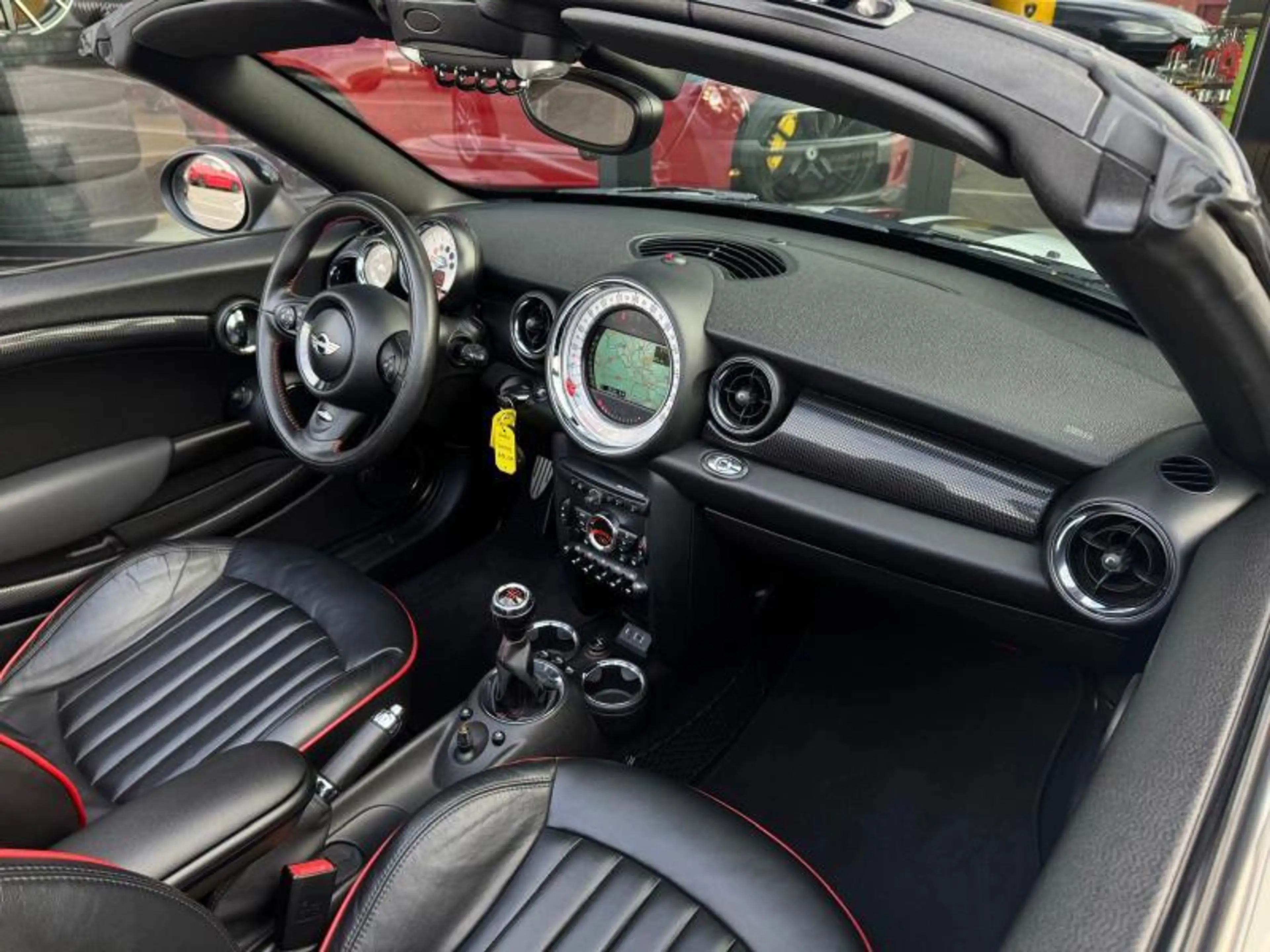 MINI Cooper Cabrio SD Kit JCW/Sièges chauffants/GPS — photo 8