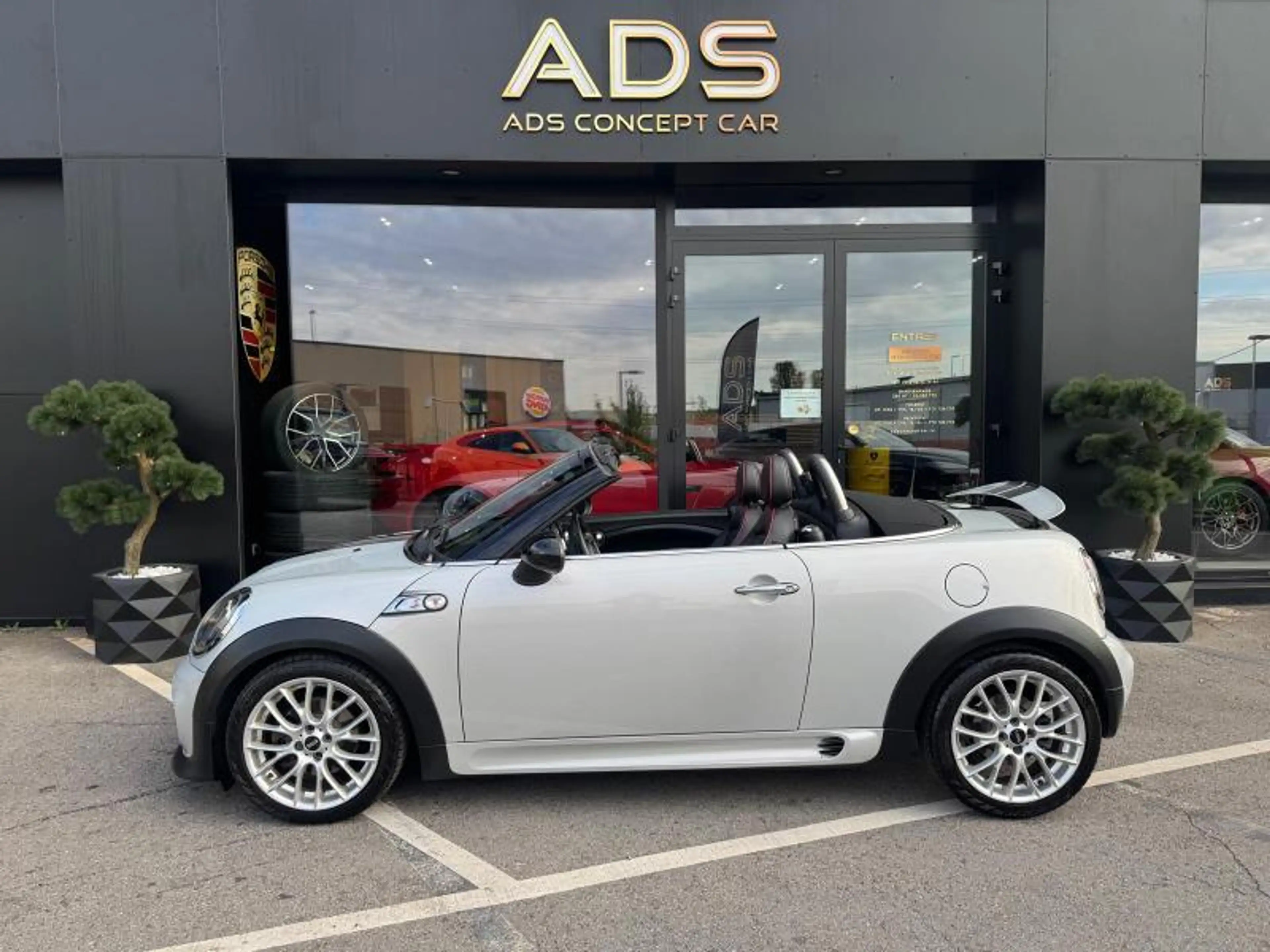 MINI Cooper Cabrio SD Kit JCW/Sièges chauffants/GPS — photo 3