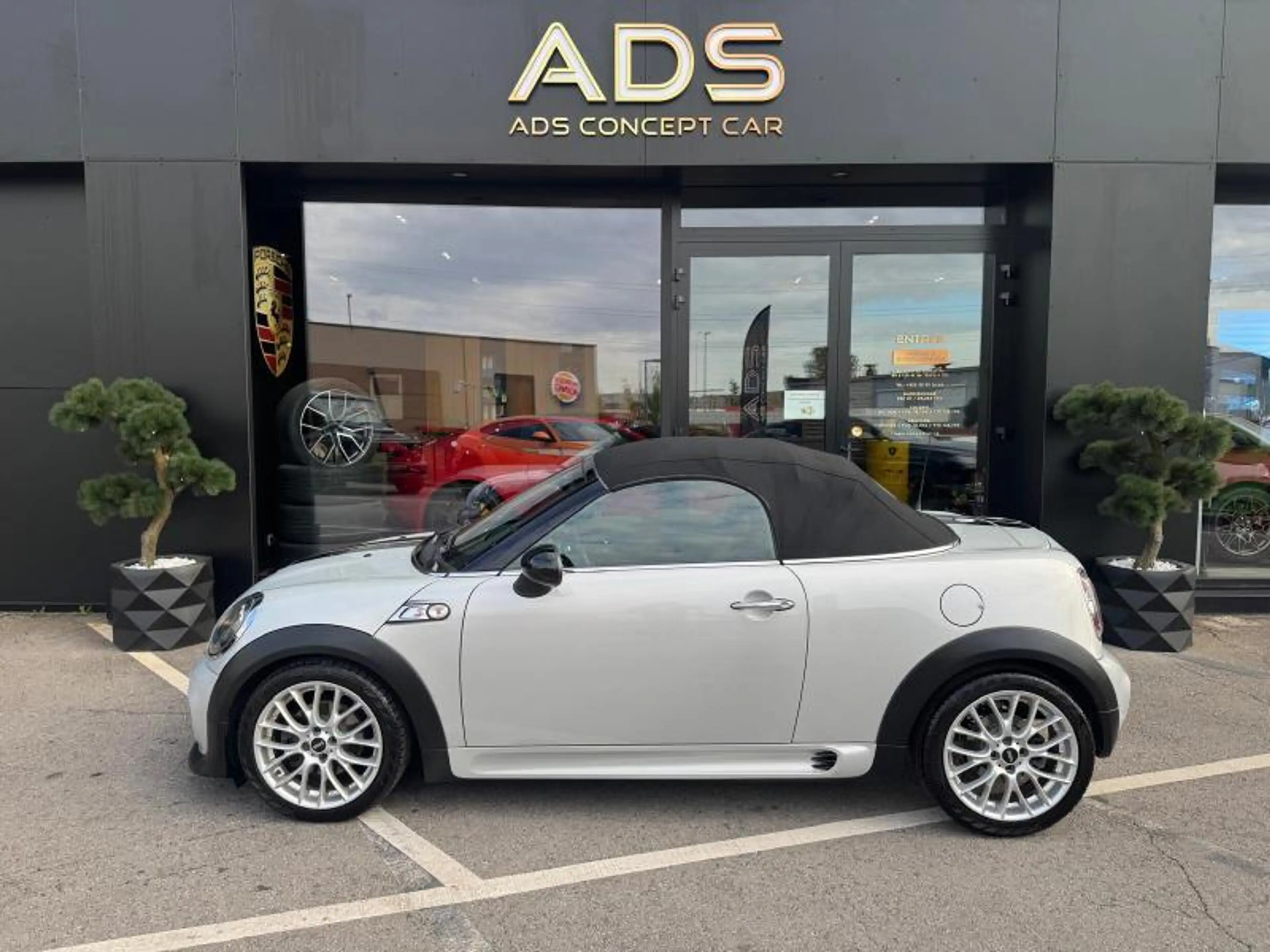 MINI Cooper Cabrio SD Kit JCW/Sièges chauffants/GPS — photo 15