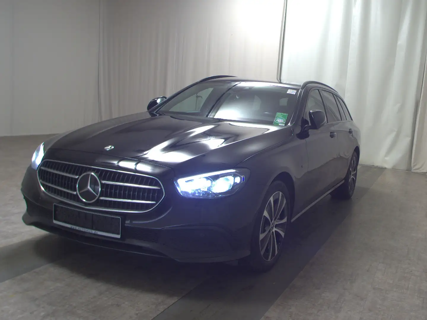 Mercedes-Benz E 300 T de Avantgarde Navi MB-LED Wide Burm. HuD Noir - 2