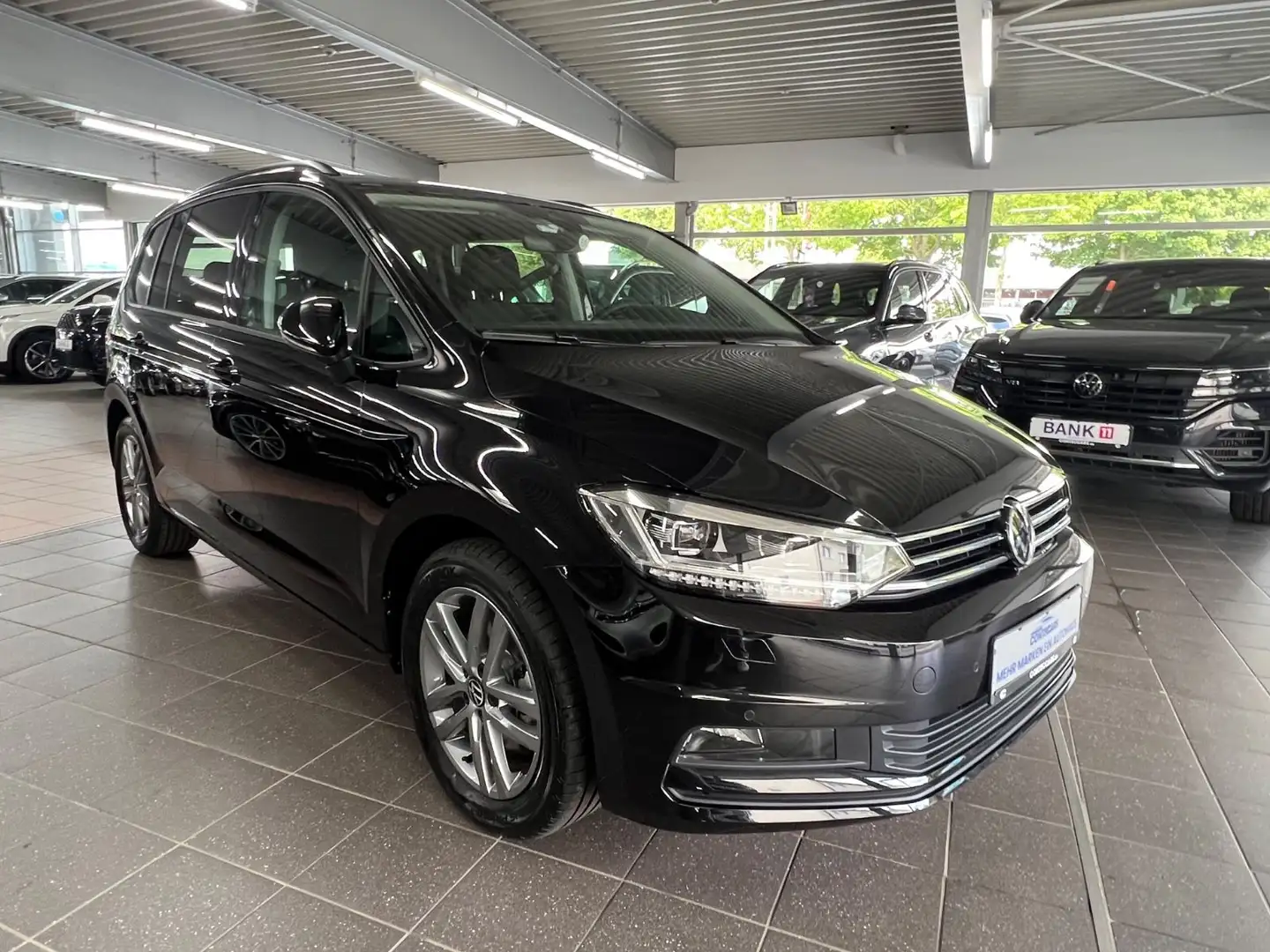 Volkswagen Touran 1.5 TSI Comfortline 7S+Easy Open+Rear KAM Schwarz - 2