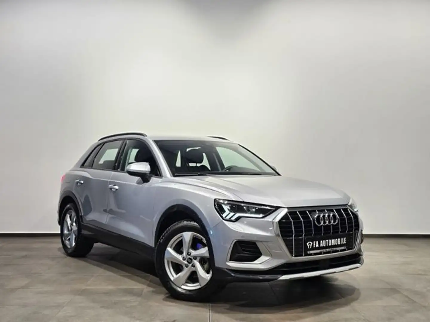 Audi Q3 35 TFSI Sport Virtual LED Acc Standheizung Sport A Silber - 2
