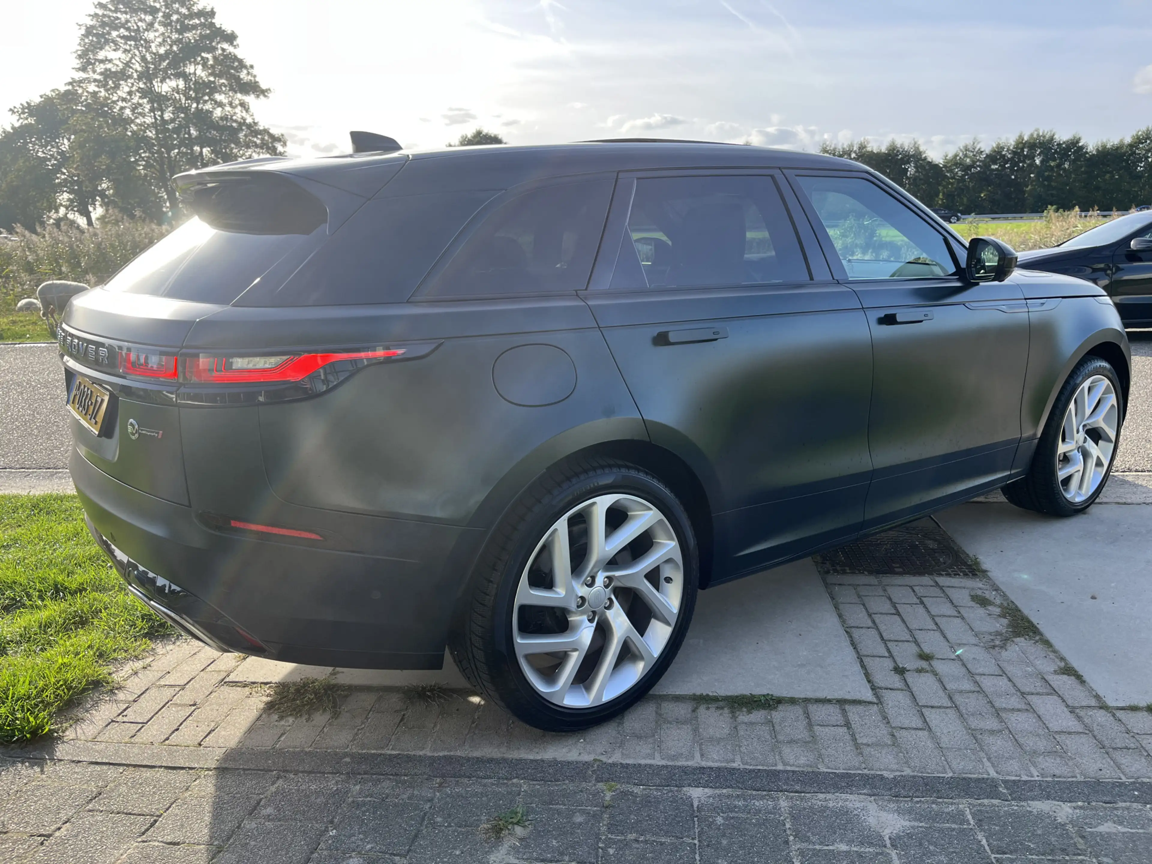 Land Rover Range Rover Velar 5.0 V8 SV Autobiography SVO Dynamic Edition 551PK — photo 2